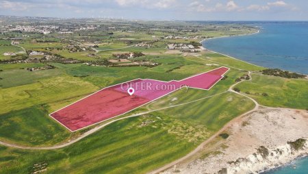 Seaview Field in Mazotos Larnaca - 3
