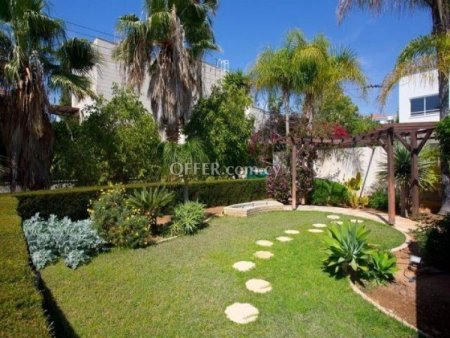 6 Bed Detached House for sale in Agios Tychon, Limassol - 10