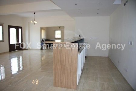 4 Bed Detached House for sale in Asomatos, Limassol - 10