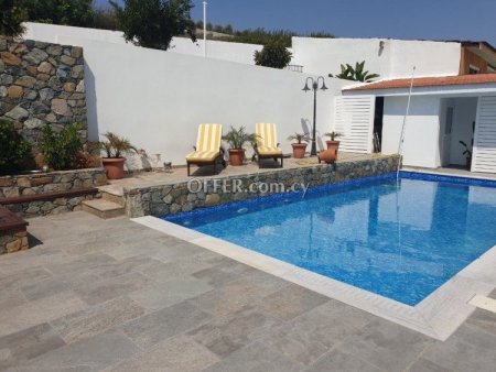 4 Bed Detached House for rent in Pyrgos - Tourist Area, Limassol - 10