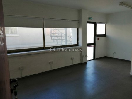 Commercial Building for rent in Agia Zoni, Limassol - 10