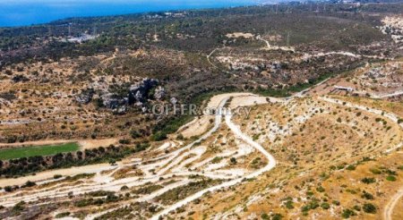 Field for sale in Episcopi Paphou, Paphos - 4