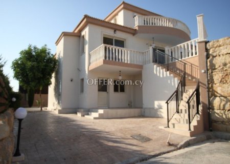 4 Bed Detached House for sale in Sea Caves, Paphos - 10