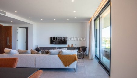 Καινούργιο Πωλείται €560,000 Διαμέρισμα Παραλίμνι Αμμόχωστος - 8