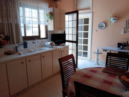 2 Bed Bungalow for sale in Agia Trias, Limassol - 8