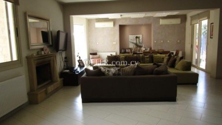4 Bed Detached House for rent in Pyrgos Lemesou, Limassol - 9
