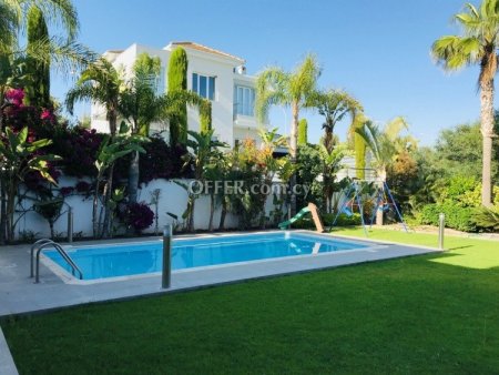6 Bed Detached House for sale in Mouttagiaka, Limassol - 9