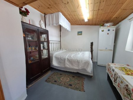 1 Bed Detached House for sale in Sanida, Limassol - 9