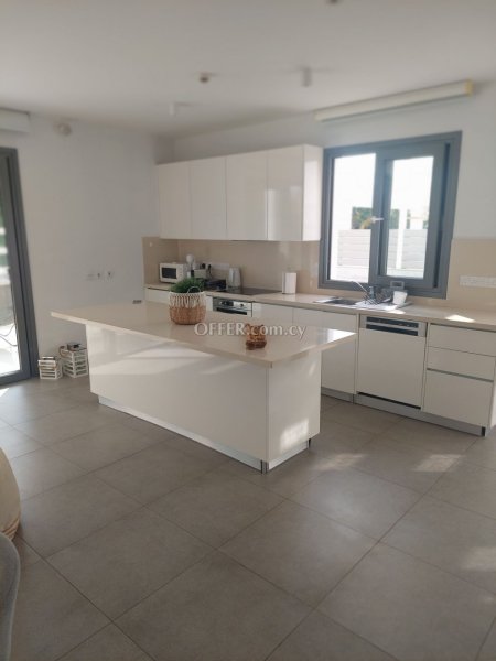 5 Bed Detached House for rent in Governor's Beach, Limassol - 9
