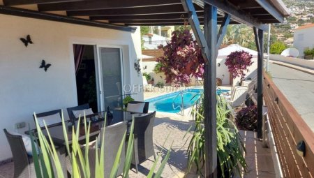 2 Bed Bungalow for sale in Peyia, Paphos - 9