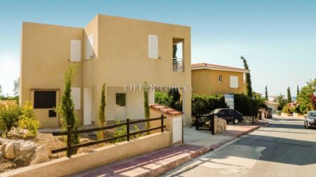 2 Bed Detached Villa for sale in Argaka, Paphos - 4