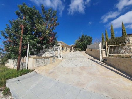 5 Bed Detached House for rent in Pissouri, Limassol - 8