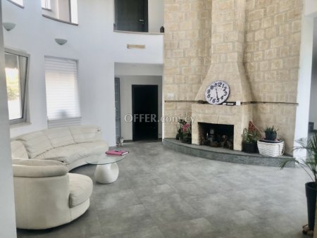 4 Bed Detached House for rent in Agios Athanasios, Limassol - 8