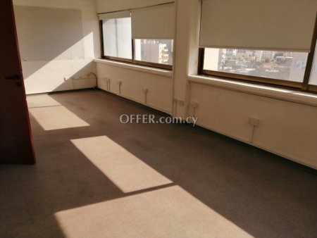Commercial Building for rent in Agia Zoni, Limassol - 8