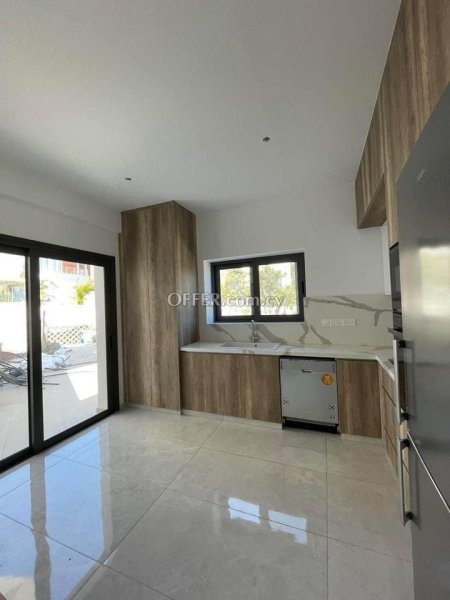 4 Bed Detached Villa for rent in Kalogyros, Limassol - 8