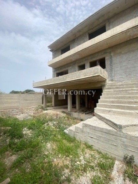 6 Bed Semi-Detached House for sale in Timi, Paphos - 8