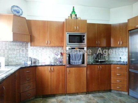 7 Bed Detached House for sale in Mesa Geitonia, Limassol - 7