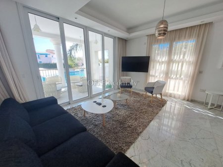 3 Bed Semi-Detached House for sale in Limassol Marina, Limassol - 7