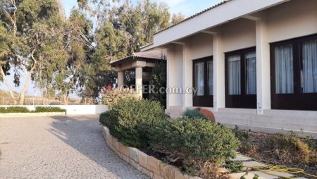 7 Bed Detached House for rent in Zygi, Limassol - 7