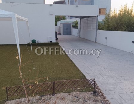 House (photo 2)