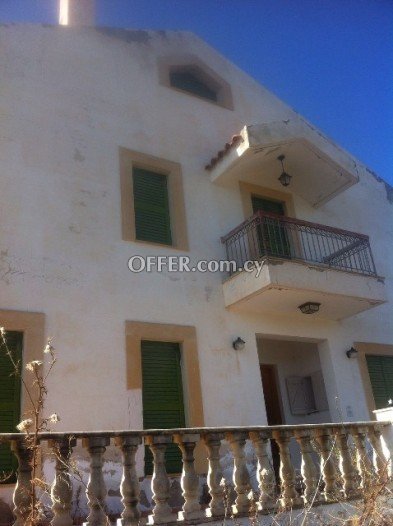 4 Bed Detached House for sale in Omodos, Limassol - 6