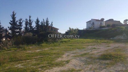 Field for sale in Agios Tychon, Limassol - 3
