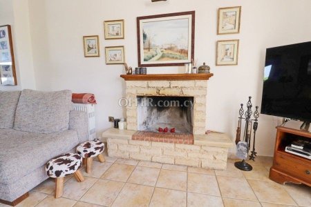 4 Bed Detached Villa for sale in Tala, Paphos - 6