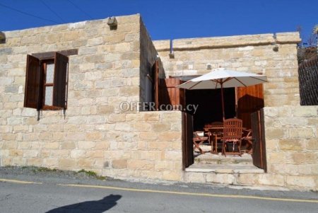 1 Bed Semi-Detached House for sale in Apsiou, Limassol - 2
