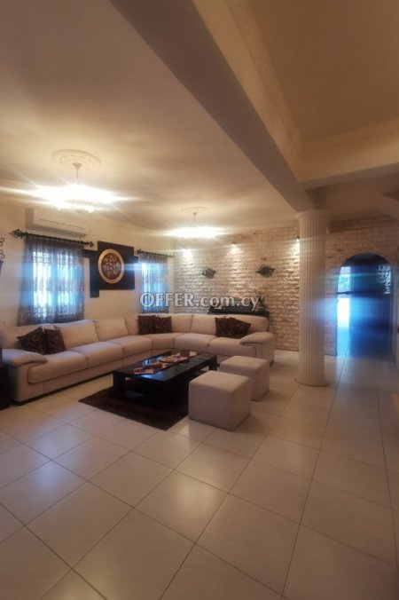 House (Semi detached) in Agia Anna, Larnaca for Sale - 2