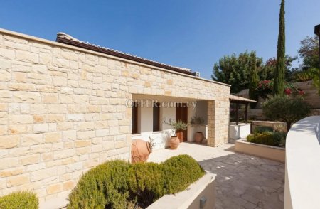 2 Bed Detached House for sale in Aphrodite hills, Paphos - 5
