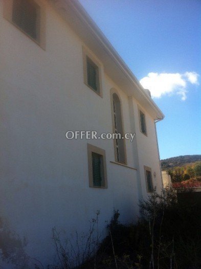 4 Bed Detached House for sale in Omodos, Limassol - 4