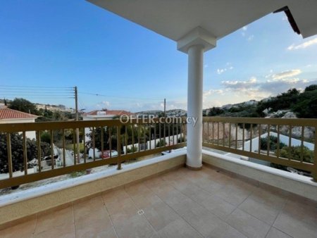 5 Bed Detached House for rent in Agios Tychon, Limassol - 4