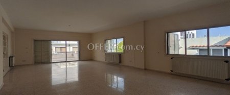 New For Sale €330,000 House 3 bedrooms, Detached Pallouriotissa Nicosia - 3