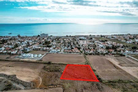 Field for Sale in Oroklini, Larnaca - 1