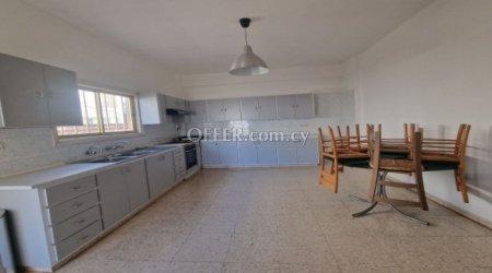 New For Sale €285,000 House 6 bedrooms, Detached Paralimni Ammochostos - 10