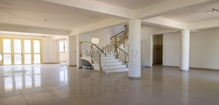 New For Sale €430,000 House 4 bedrooms, Detached Pervolia, Perivolia Larnaca - 2