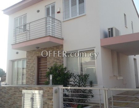 For Sale, Three-Bedroom Detached House in Latsia