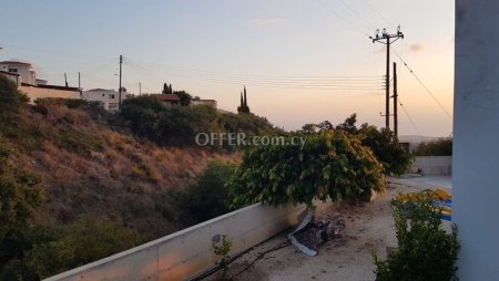 4 Bed Detached House for rent in Tsada, Paphos - 2