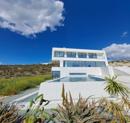 New For Sale €4,500,000 House 8 bedrooms, Detached Agios Tychonas Limassol - 10