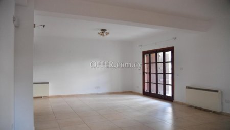 New For Sale €380,000 House 5 bedrooms, Oroklini, Voroklini Larnaca - 9