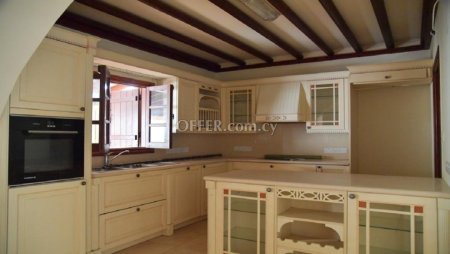 New For Sale €380,000 House 5 bedrooms, Oroklini, Voroklini Larnaca - 5