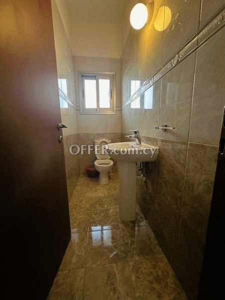 A PRIVATE SIX BEDROOM HOUSE IN AKROTIRI - 4