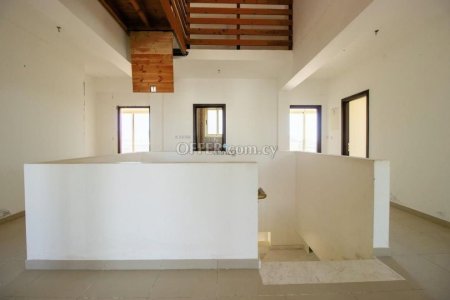 4 Bed House for Sale in Pervolia, Larnaca - 2