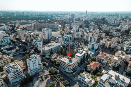 Commercial Building for Sale in Agioi Omologites, Nicosia - 1