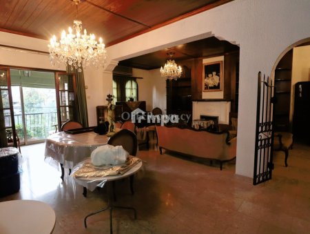 Three-Bedroom Apartment in Pallourotissa for Rent