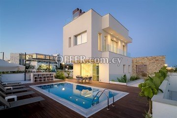 Luxury 4 Bedroom Villa  In Agia Napa, Famagusta