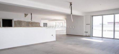 New For Sale €290,000 House 4 bedrooms, Detached Deneia Nicosia - 11