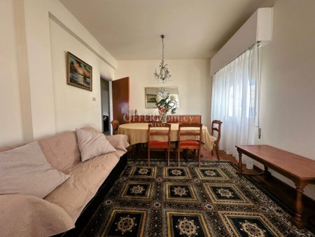 A HUGE THREE BEDROOM APARTMENT IN PETROU & PAVLOU - 10