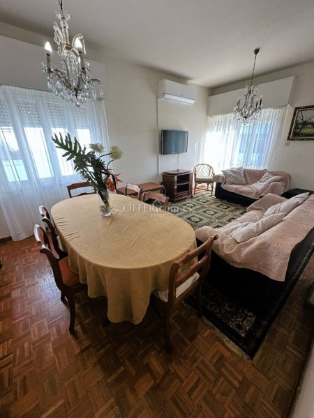 A HUGE THREE BEDROOM APARTMENT IN PETROU & PAVLOU - 9