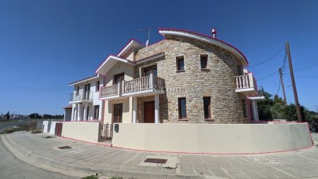 Two storey house in Pervolia Larnaca - 8